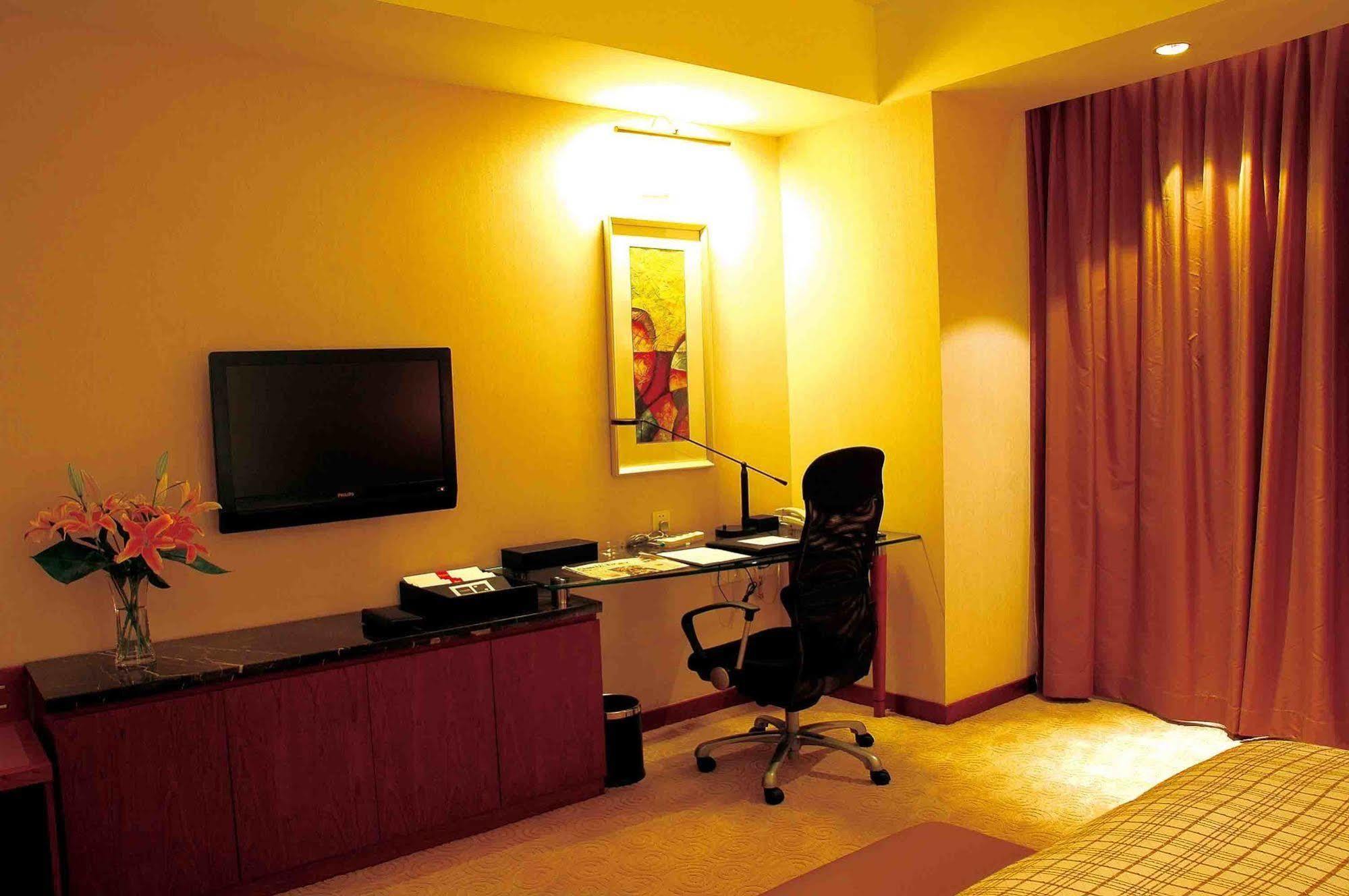 Merryland Traders Hotel Changshu Zewnętrze zdjęcie